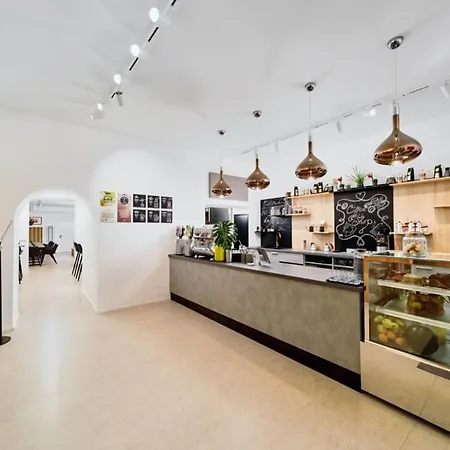 Beenie 6 Bed & Breakfast Linz